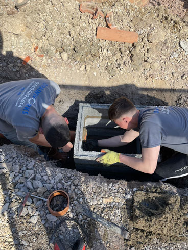Sewage Connection Four Marks Hampshire - blocked drains treatment plant installation soakaways cctv Haslemere Petersfield Winchester Alton