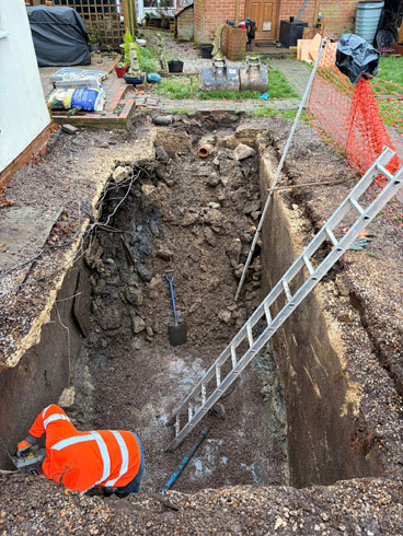 Cesspit Replacement Bordon Hampshire - blocked drains treatment plants septic tanks installation soakaways Petersfield Winchester