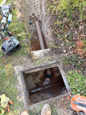 Sewage Connection Alton Hampshire - blocked drains treatment plant installation soakaways cctv Haslemere Petersfield Winchester Alton