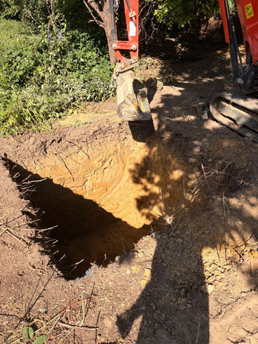 Septic Tank Liphook Hampshire - blocked drains treatment plants septic tanks installation soakaways Petersfield Winchester